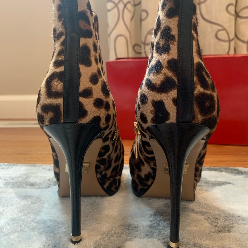 Michael Kors - Layton Leopard hair calf booties. Size 37 (6.5)
